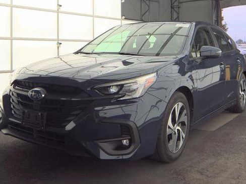 Used 2025 Subaru Legacy Premium image 2