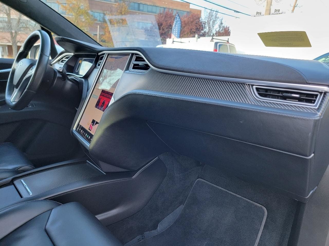 Used 2017 Tesla Model X 75D AWD/4WD image 24