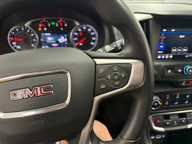 Used 2024 GMC Terrain SLE AWD/4WD image 22
