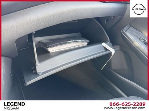 Used 2025 Nissan Sentra SV w/ All-Weather Package FWD image 32