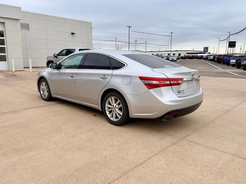 Used 2014 Toyota Avalon XLE Premium image 5