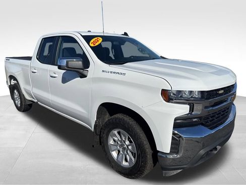 Used 2021 Chevrolet Silverado 1500 LT image 3