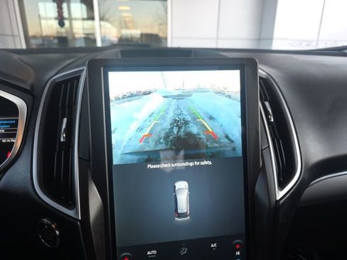 Used 2021 Ford Edge SEL w/ Convenience Package image 32