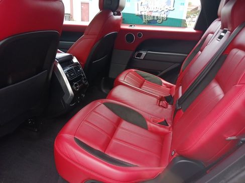 Used 2019 Land Rover Range Rover Sport Supercharged AWD/4WD image 12