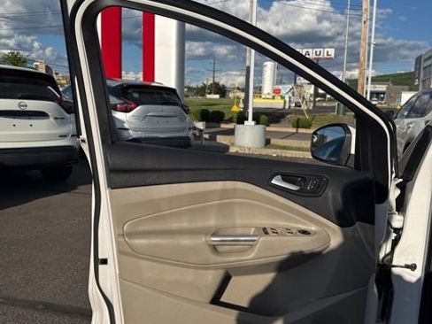 Used 2018 Ford Escape SEL AWD/4WD image 10
