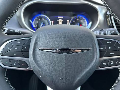 New 2026 Chrysler Voyager LX image 24