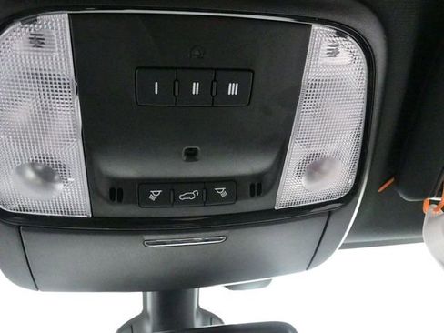 Used 2024 Dodge Durango GT image 16