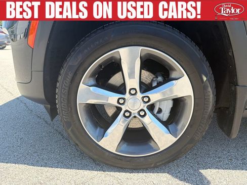 Used 2023 Jeep Grand Cherokee Limited AWD/4WD image 26