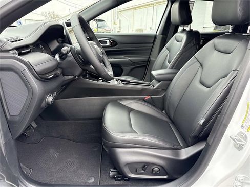 New 2026 Jeep Compass Limited image 23