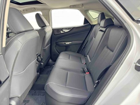 Used 2025 Lexus NX 350h AWD image 40