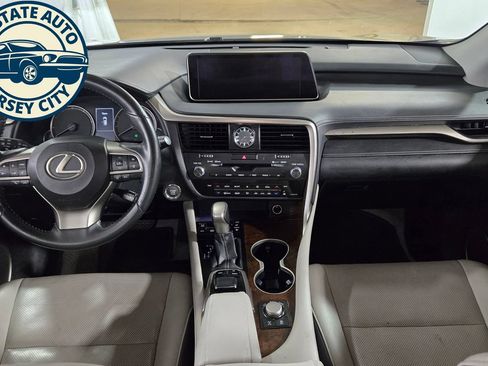 Used 2019 Lexus RX 350 AWD w/ Navigation Package image 30
