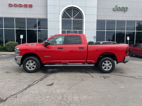 Used 2026 RAM 2500 Big Horn AWD/4WD image 6