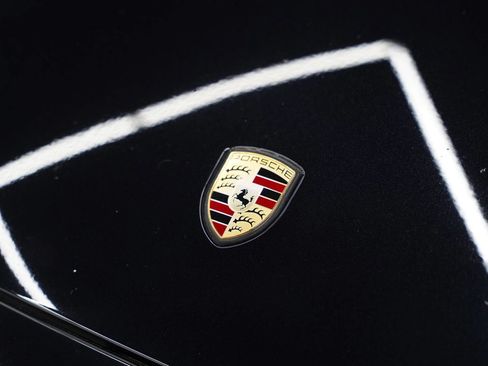 Used 2014 Porsche Cayenne AWD/4WD image 4