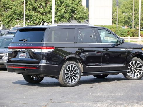 Certified 2022 Lincoln Navigator Reserve AWD/4WD image 21