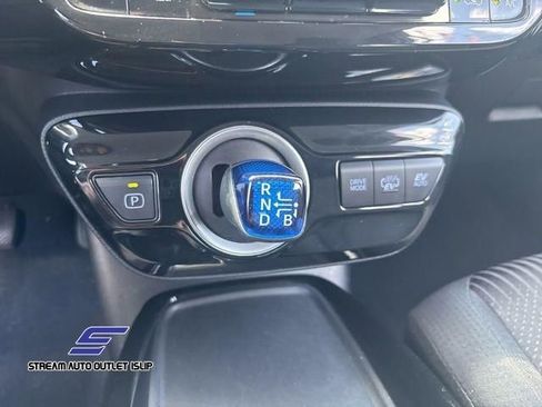 Used 2022 Toyota Prius Prime LE image 35