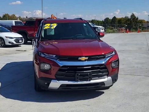 Used 2023 Chevrolet TrailBlazer LT w/ Convenience Package AWD/4WD image 4