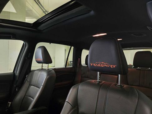 Used 2022 Honda Pilot TrailSport image 23