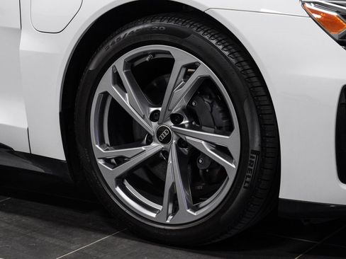 Used 2022 Audi e-tron GT Premium Plus image 57