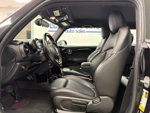 Used 2019 MINI Cooper S w/ Storage Package FWD image 9