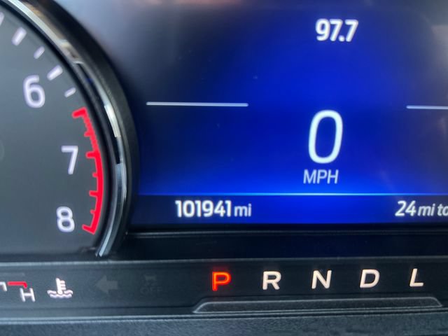 Used 2023 Ford Explorer XLT w/ Equipment Group 202A AWD/4WD image 19
