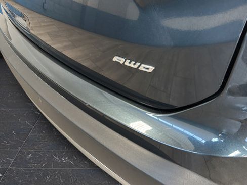 Used 2023 Ford Edge SEL AWD/4WD image 35