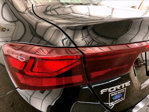 Used 2019 Kia Forte LXS FWD image 28