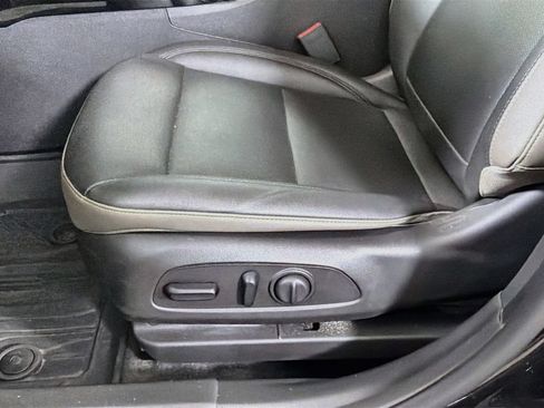 Used 2025 Chevrolet Trax ACTIV FWD image 20