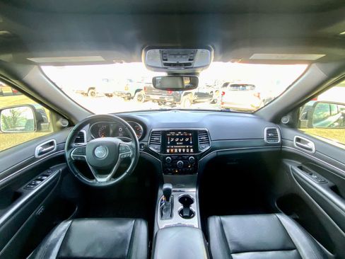 Used 2021 Jeep Grand Cherokee Limited w/ Luxury Group II image 31