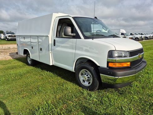 New 2025 Chevrolet Express 3500 w/ Power Convenience Package image 1