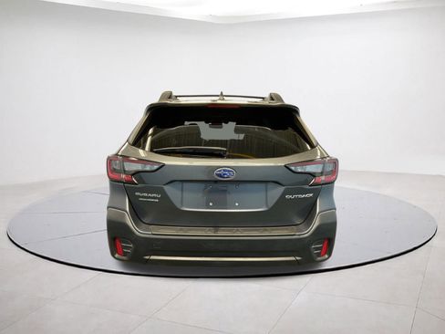 Used 2020 Subaru Outback Premium image 5