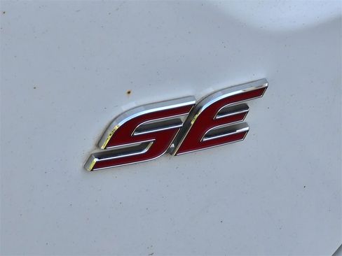 Used 2020 Toyota Corolla SE image 27