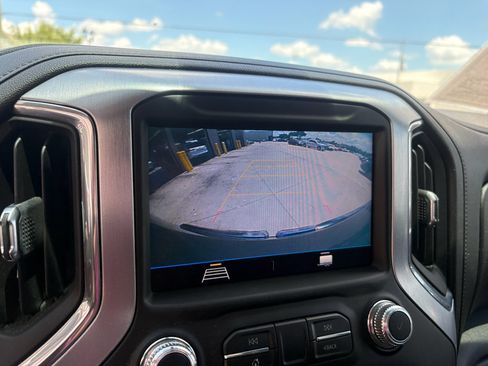 Used 2020 GMC Sierra 1500 SLE w/ SLE Value Package RWD image 17