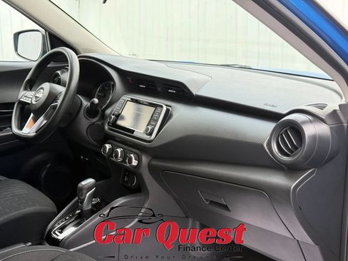 Used 2022 Nissan Kicks S FWD image 18