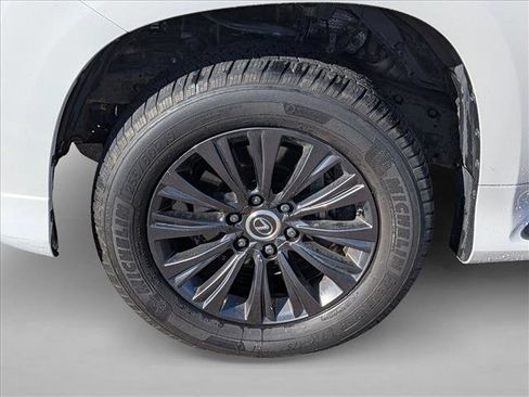 Used 2021 Lexus GX 460 Premium w/ Premium Package image 22