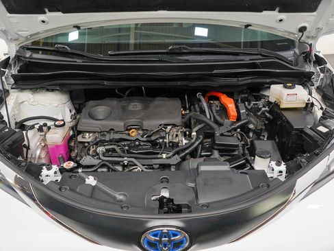 Used 2021 Toyota Sienna LE AWD/4WD image 30
