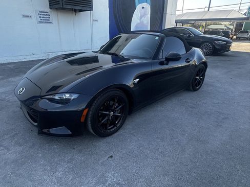 Used 2024 MAZDA MX-5 Miata Sport RWD image 3