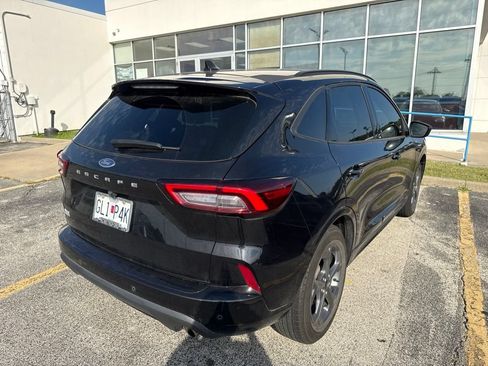 Used 2023 Ford Escape ST-Line w/ Tech Pack #1 FWD image 4