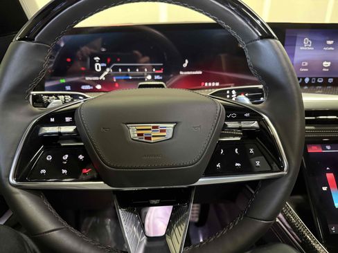 Used 2025 Cadillac Escalade V w/ LPO, ONYX Package image 49