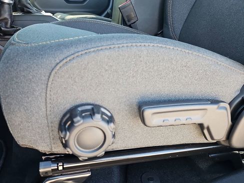 New 2026 Jeep Gladiator Sport AWD/4WD image 14