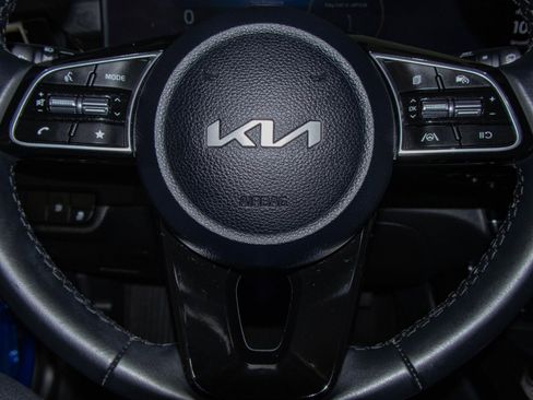 Used 2024 Kia Seltos S image 12