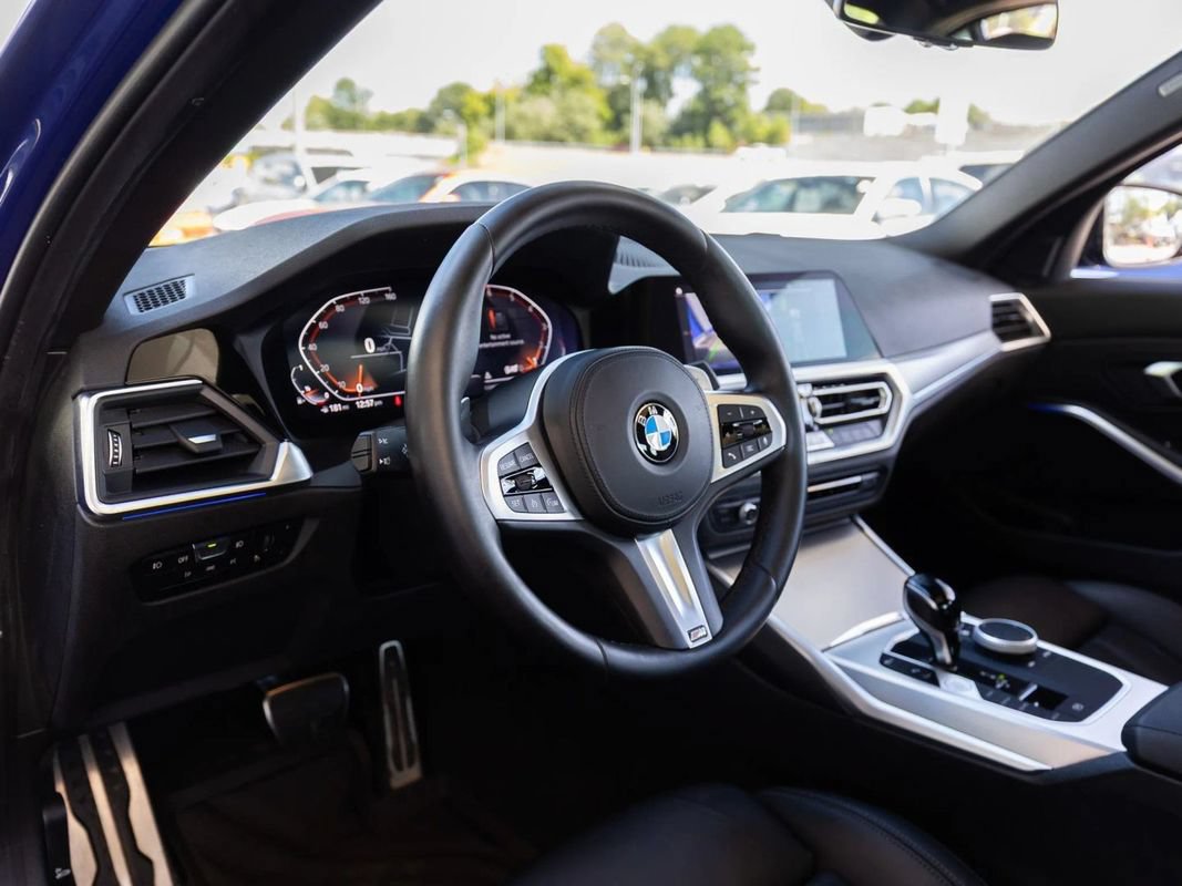 Used 2022 BMW 330i Sedan w/ M Sport Package RWD image 20