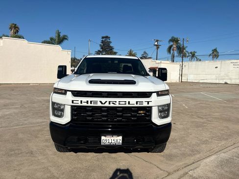 Used 2020 Chevrolet Silverado 2500 Custom AWD/4WD image 2