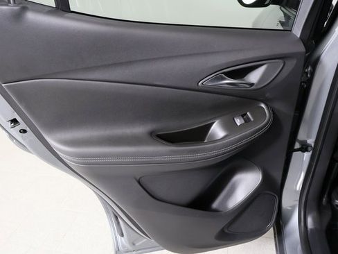 Used 2025 Buick Encore GX Avenir image 16