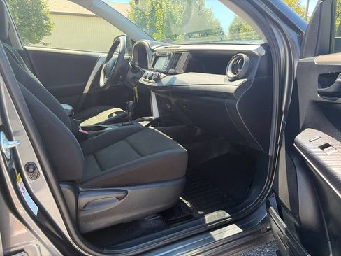 Used 2015 Toyota RAV4 LE AWD/4WD image 14