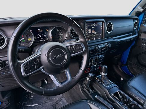 Used 2022 Jeep Wrangler Unlimited Rubicon 4xe image 9