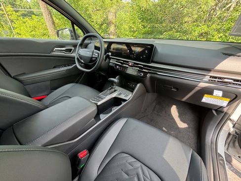 New 2026 Kia Sportage X-Line w/ X-Line Technology Package image 17