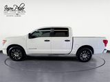 Used 2023 Nissan Titan SV image 6