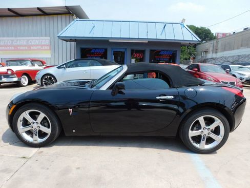 Used 2007 Pontiac Solstice GXP w/ Premium Package image 4