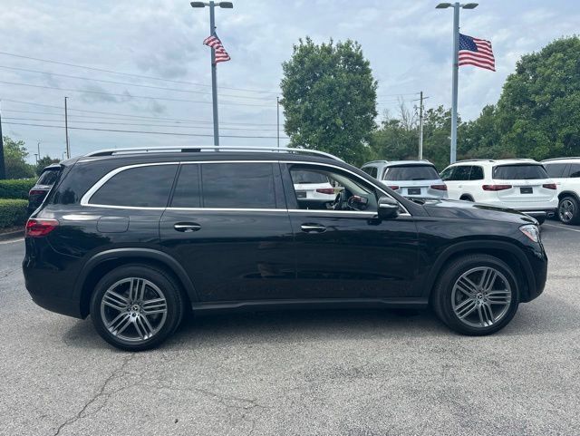 Certified 2024 Mercedes-Benz GLS 450 4MATIC image 7