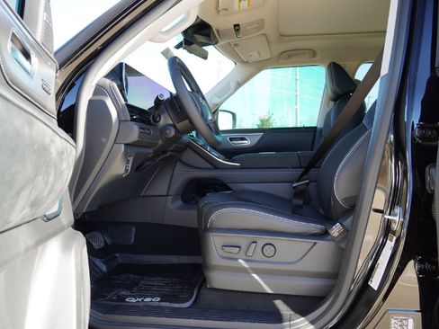 New 2026 INFINITI QX80 Luxe w/ Exterior Package image 23